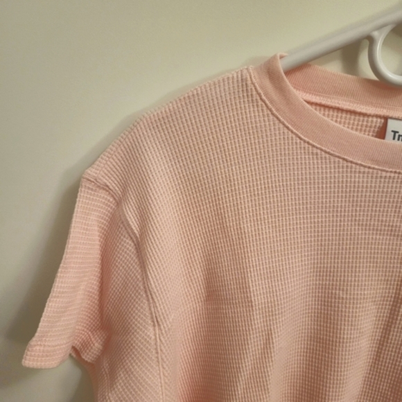 Aritzia TNA Cropped waffle-knit T-Shirt - Picture 3 of 5